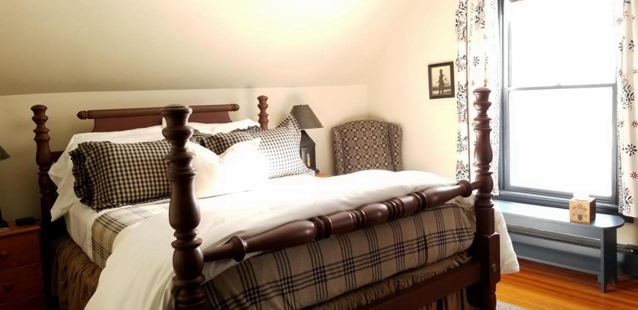 Timbercliffe Cottage Inn แคมเดน ภายนอก รูปภาพ