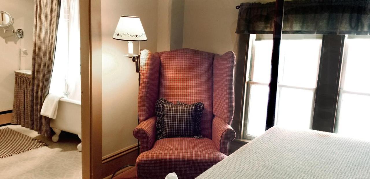 Timbercliffe Cottage Inn แคมเดน ภายนอก รูปภาพ